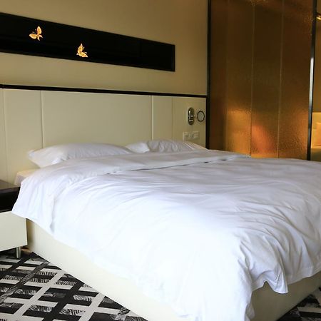 D•Mark Hotel Guiyang  Esterno foto
